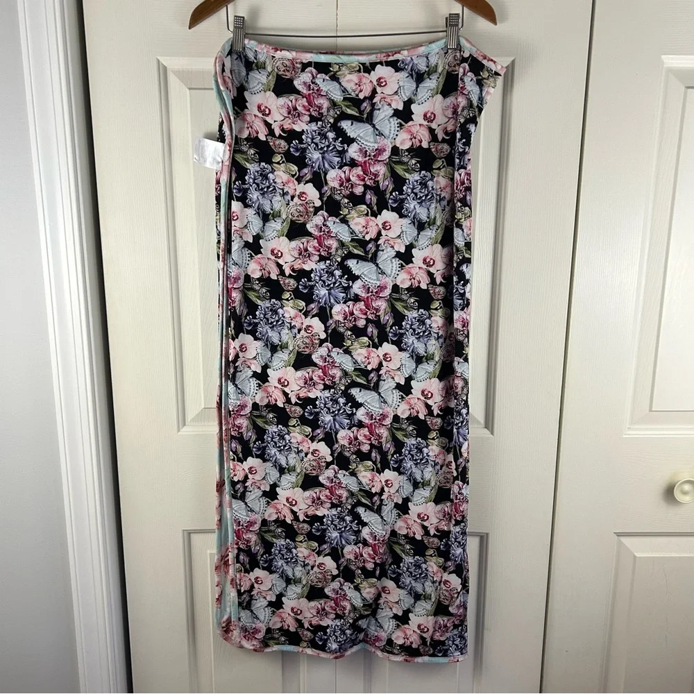Posh Peanut Floral Baby Blanket Chelsea Kennedy Reversible Pink Blue Black